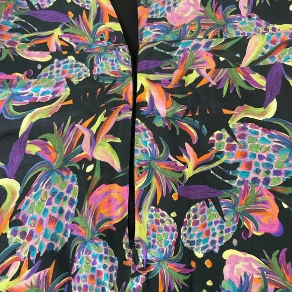 Fame & Partners satin pineapple mini dress - Picture 7 of 7